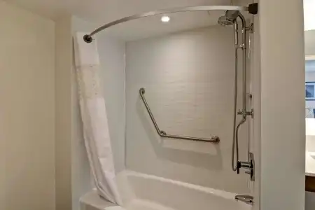 Hampton Inn & Suites by Hilton Calgary-Airport - 47