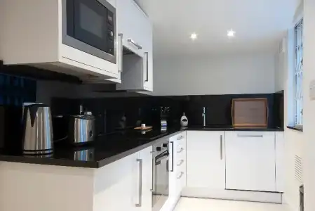 Manson Place - 63