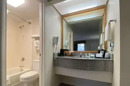 Quality Inn Branson - Hwy 76 Central - 8