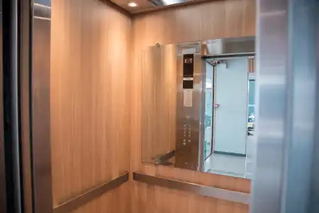 Hallton Bangkok - 7