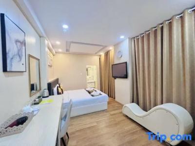 Truc Huyen - 21