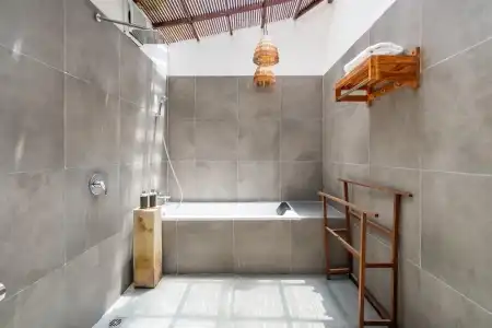Meruhdani Boutique Ubud - 98