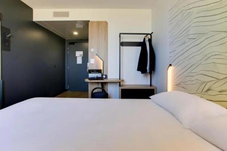 B&B Reims Croix Blandin - 45