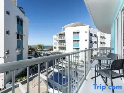 Rolling Surf Resort - 432