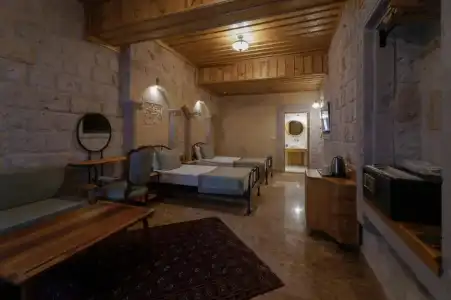 Cratus Stone Palace - 12