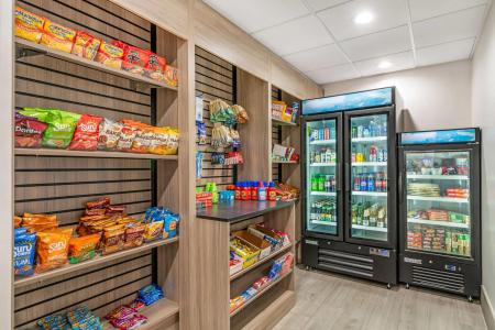 Comfort Inn & Suites Madison East Interstate I-90 - 10