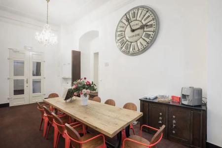 Old Town Square Residence by Emblem - 47