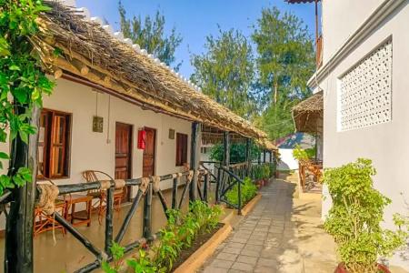 Amaan Beach Bungalows - 36