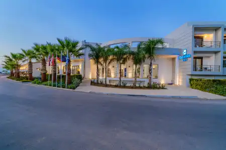 Delfina Boutique - 0