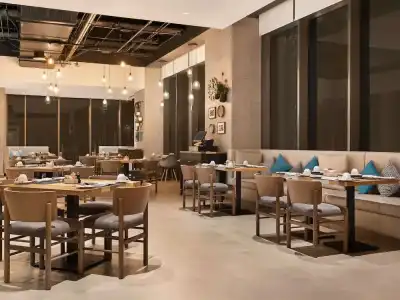 Mercure Dubai Gold District - 20