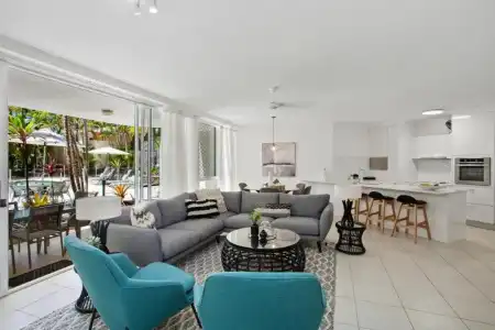 Noosa Tropicana - 232