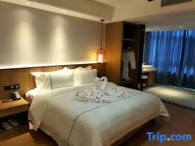 Tropic Towers Apartments - 86