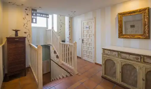 YIT Puerta Bisagra - 16