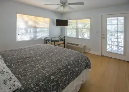 Coconut Inn - 3