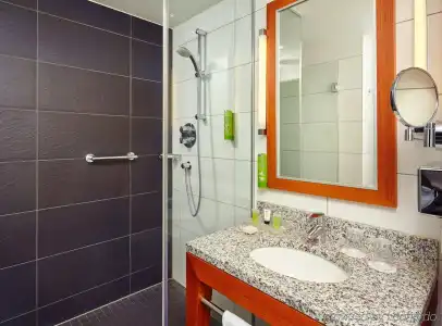 Premier Inn Berlin Alexanderplatz - 7