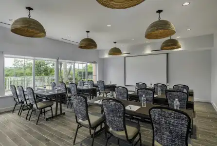 DoubleTree Suites by Hilton Naples - 26