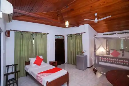 Sea View Beach Resort - 12