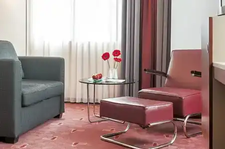 Premier Inn Köln City Mediapark - 65