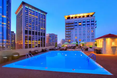 The Colonnade Residences - 38