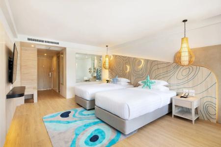 LIV Phuket Patong Beachfront - 3