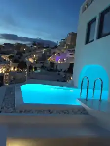Chic Santorini - 12