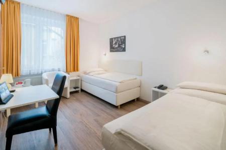 Stadt-gut-Rheinischer Hof - 45