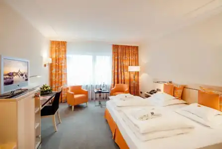 Bayerischer Hof - 46