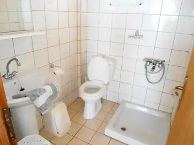 George Apartments - 7