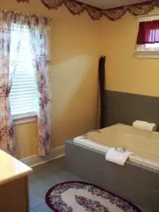Inn at 835 Boutique - 107