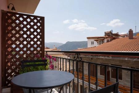 Leto Delphi - 12