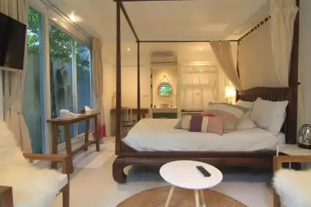 Changmoi House (Little Village) - 1
