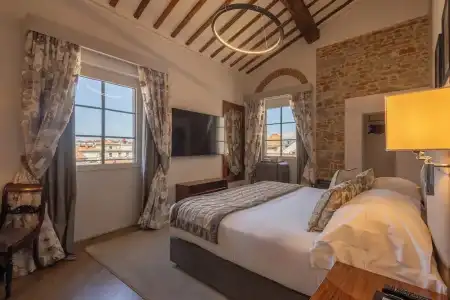 Donati Luxury Tower Suites - 129