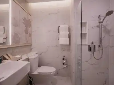 Aira Bangkok Sukhumvit 11 by Kingstons - 8