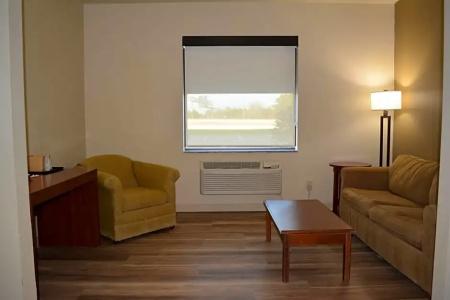 Wingate by Wyndham College Station South - 62