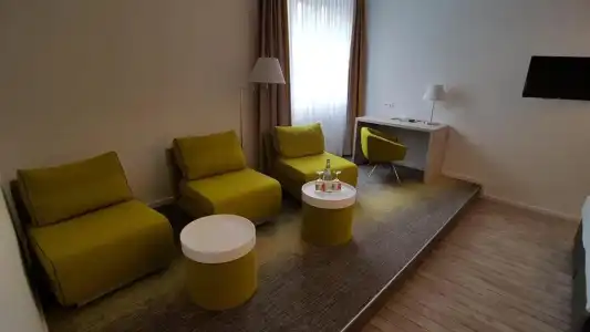 Residence KG - 17