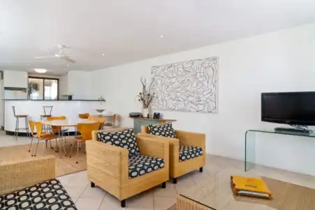 Bay Royal Apartments - 24