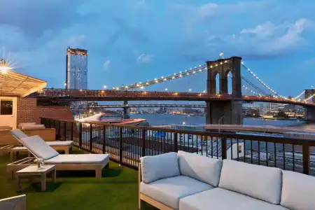 33, New York City, Seaport - 54