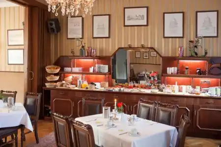& Restaurant Am Alten Rhin - 10
