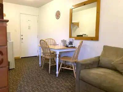 Park Motel and Cabins - 296