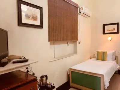The Elgin Fairlawn, Kolkata - 31
