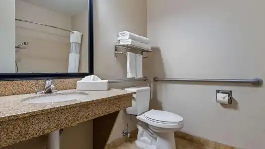 Best Western Plus Eastgate Inn & Suites - 44