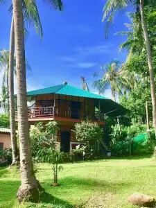 TP Hut Bungalows - 8