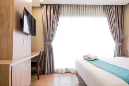 RedDoorz Premium near CBD Puri Indah - 73