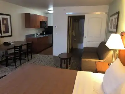 Aspen Suites Anchorage - 26