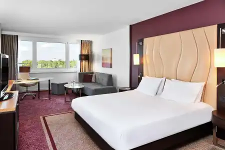 Hilton Vienna Waterfront - 52