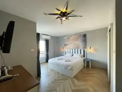 Hub Hua Hin 57 - 83