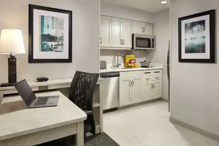Homewood Suites by Hilton Long Beach Airport - 83