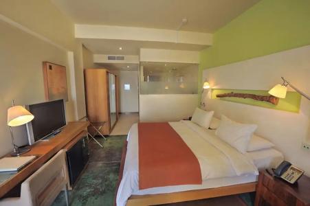 E-Larnaca Resort & Spa - 42