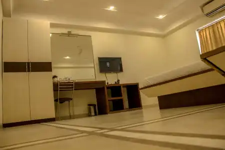 Lynq Cico - 4