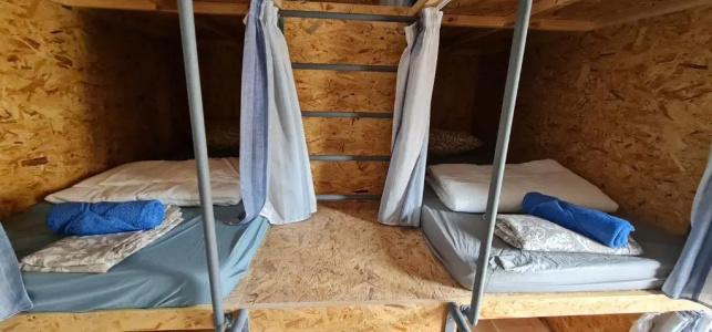 Bee Hostel - 19